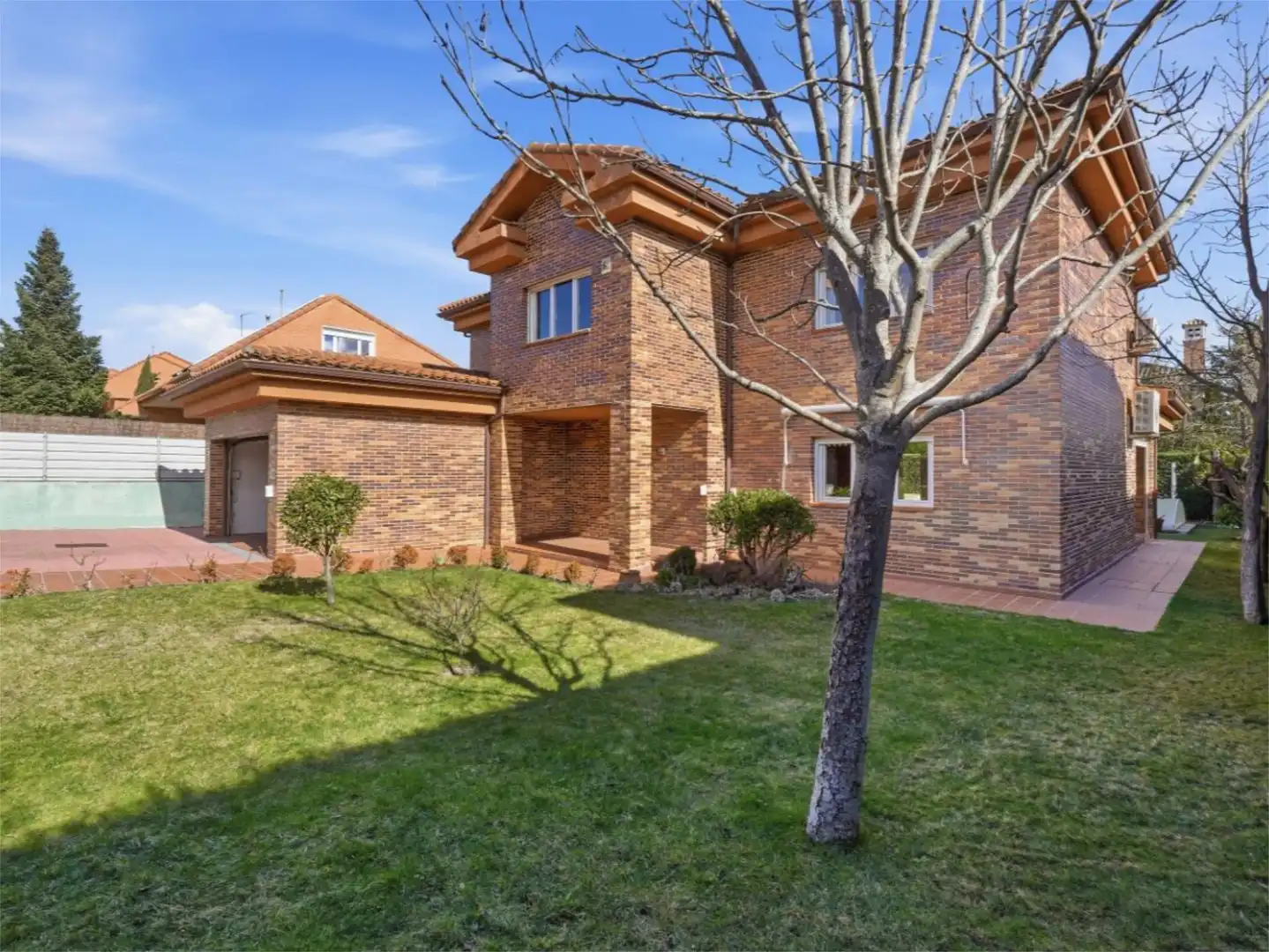 Houses for sale in Las Matas - Peñascales Exterior view of Houses for sale in Las Rozas de Madrid with Air Conditioner, Heating and Private garden