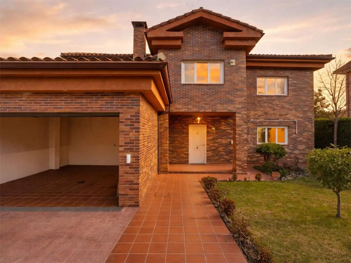 Houses for sale in Las Matas - Peñascales Exterior view of Houses for sale in Las Rozas de Madrid with Air Conditioner, Heating and Private garden