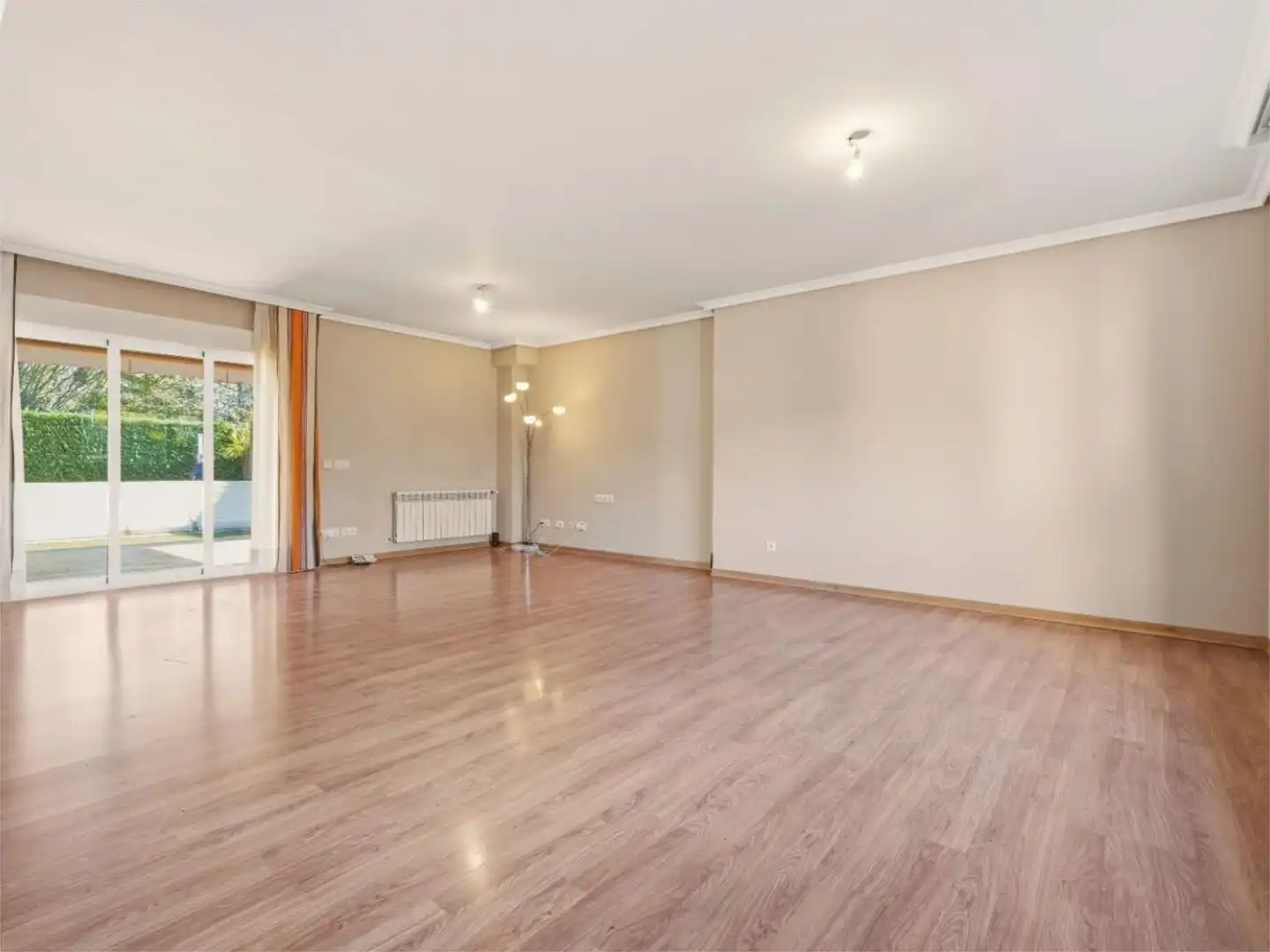 Houses for sale in Las Matas - Peñascales Living room of Houses for sale in Las Rozas de Madrid with Air Conditioner, Heating and Private garden