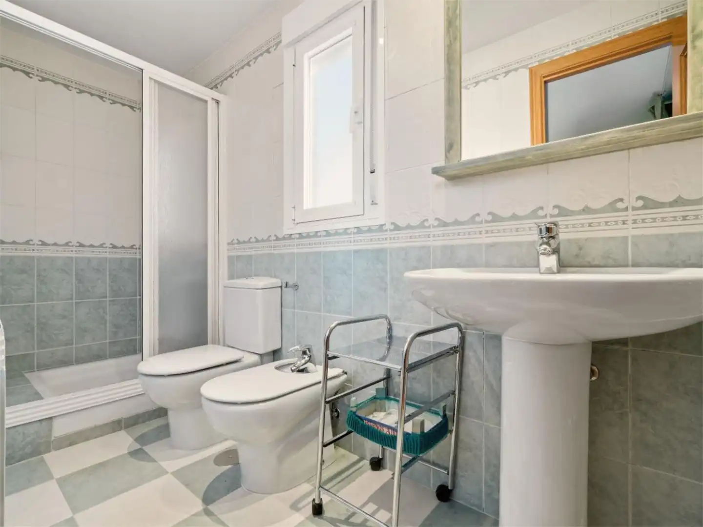 Houses for sale in Las Matas - Peñascales Bathroom of Houses for sale in Las Rozas de Madrid with Air Conditioner, Heating and Private garden