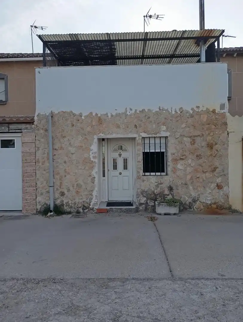 Casa adosada en venta en Avenida Benito Lewin, 50, Venta de Baños Casa adosada en venta en Avenida Benito Lewin, 50, Venta de Baños