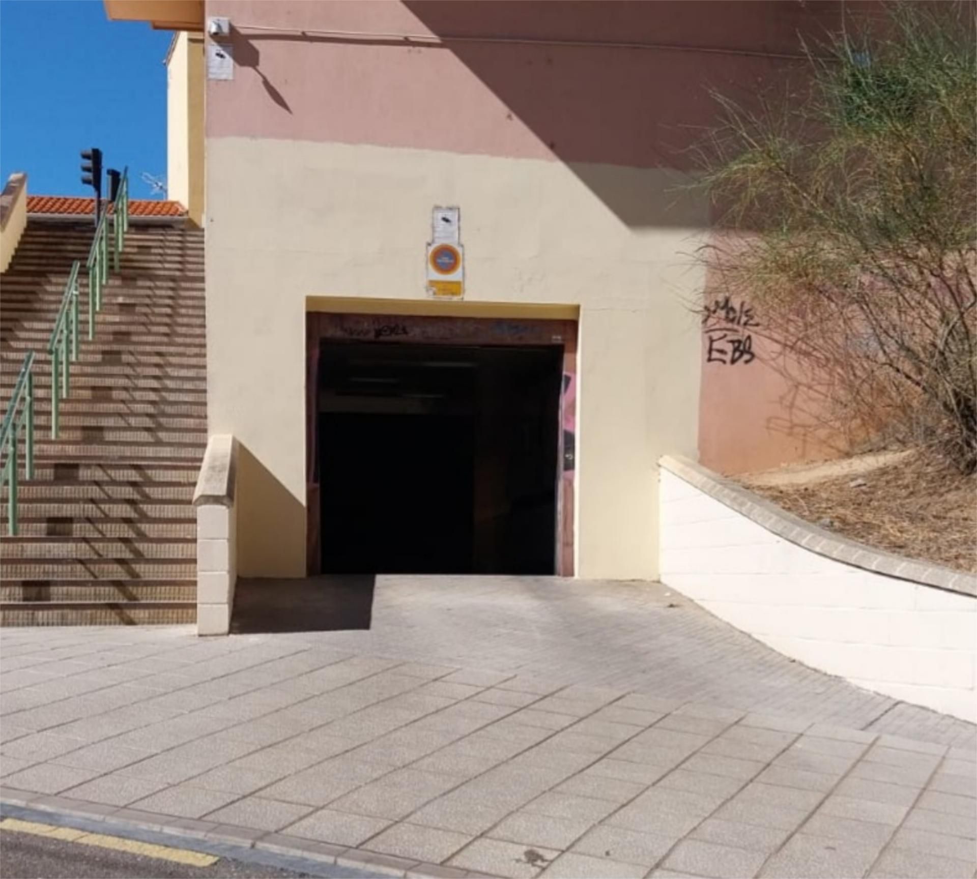 Garage for sale in Zamora Capital 