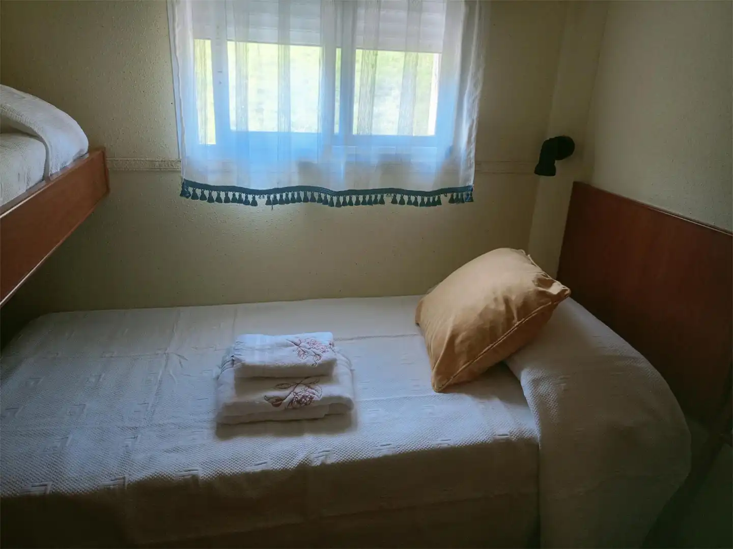 Bedroom of Houses for rent in San Pedro del Romeral  with Air Conditioner, Heating and Parquet flooring