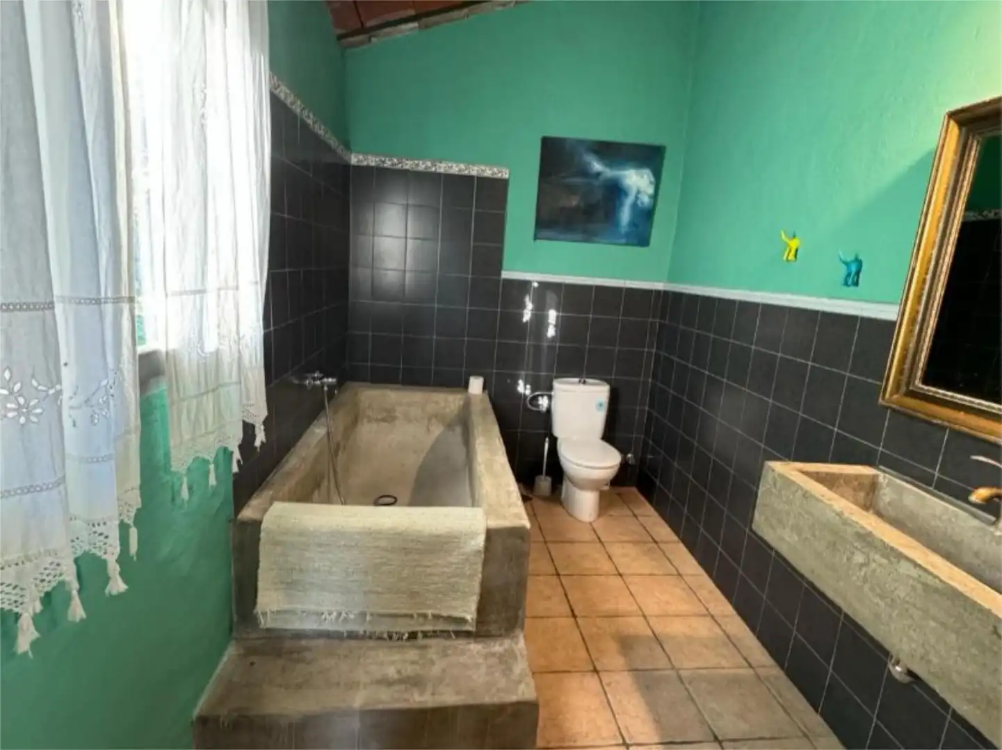 Casa o chalet de alquiler en Camino Fontana, 5, Cortes de la Frontera Baño de Casa o chalet de alquiler en Cortes de la Frontera con Aire acondicionado, Calefacción y Jardín privado