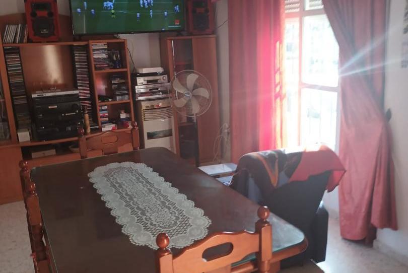 Casa adosada en venda a Calle Palmito, 30, Hornachuelos, Córdoba - imatge 1 Foto 1 de Casa adosada en venda a Calle Palmito, 30, Hornachuelos, Córdoba