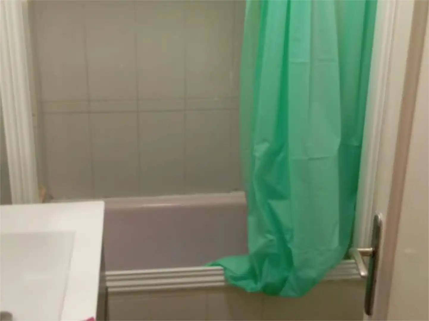 Habitación en Calle Luis de Baeza, 17, Barrio Alto - San Félix Baño de Piso para compartir en Almería con Amueblado y Videoportero