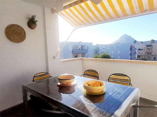 Piso en Venta en Calle Niza, 10 en Montañar - El Arenal