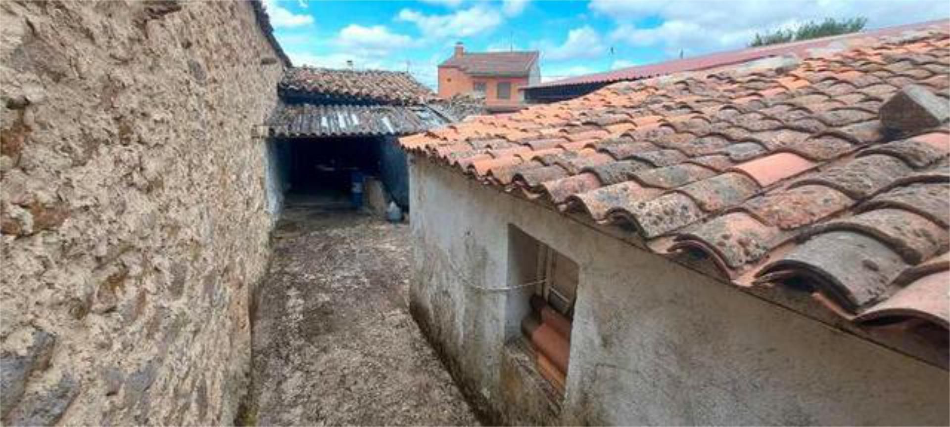 Exterior view of House or chalet for sale in Villalcampo