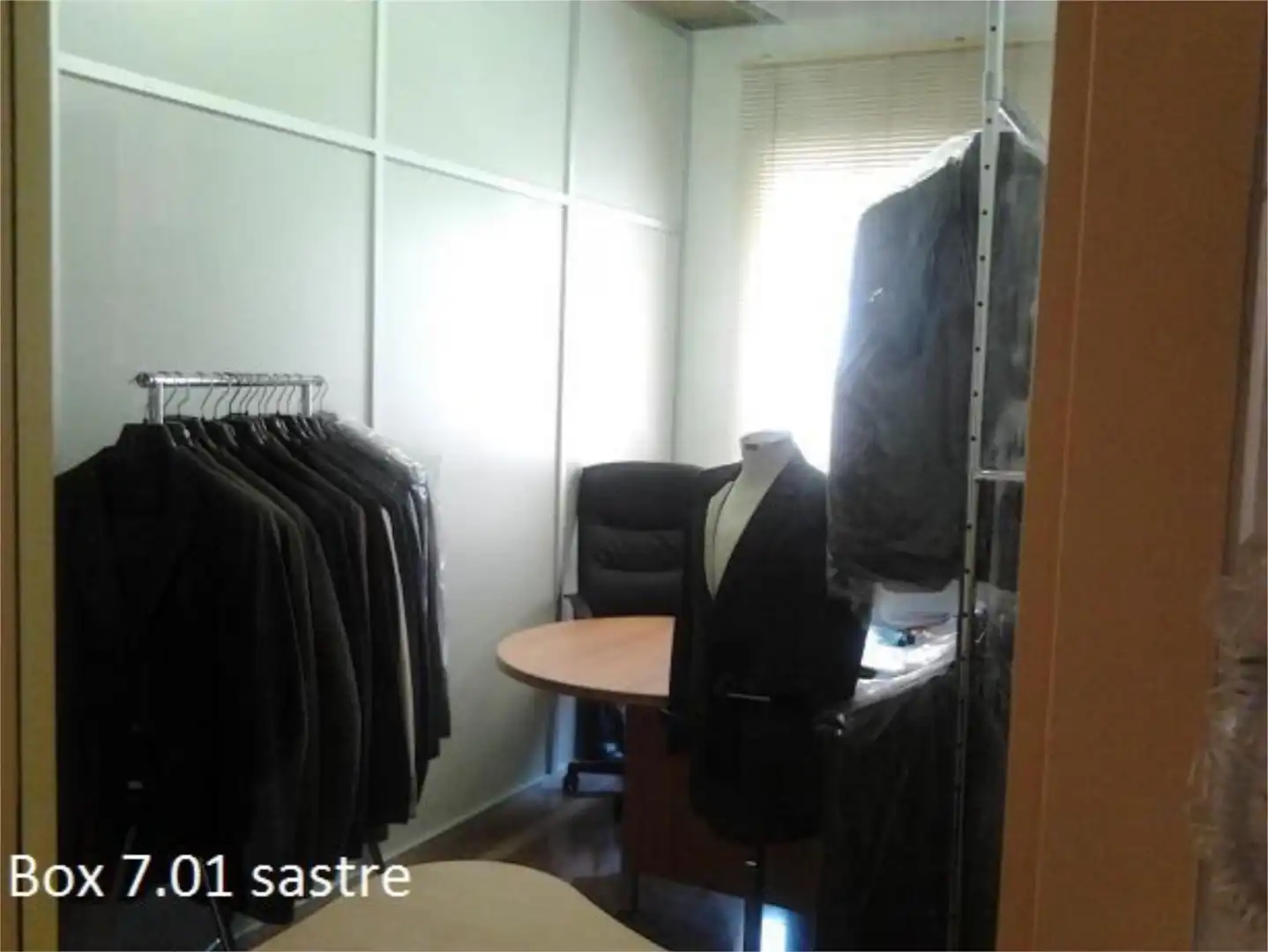 Oficina de lloguer a Carrer de Dolors Almeda i Roig, 10, Almeda - El Corte Inglés Oficina de lloguer en Cornellà de Llobregat