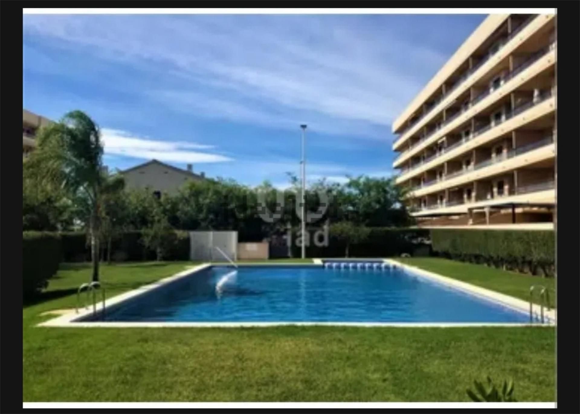 Piscina de Pis de lloguer en Torreblanca amb Aire condicionat, Calefacció i Jardí privat