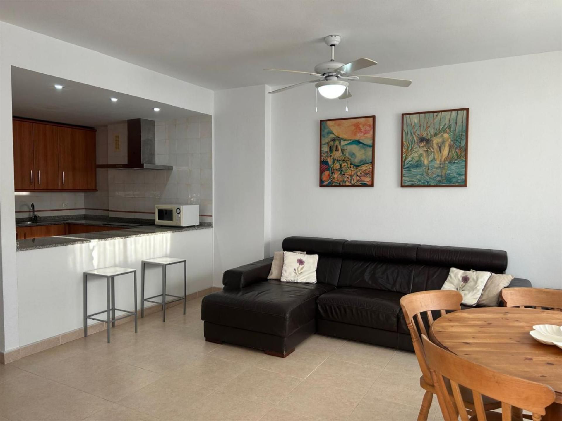 Sala d'estar de Apartament en venda en Mojácar amb Aire condicionat, Terrassa i Piscina