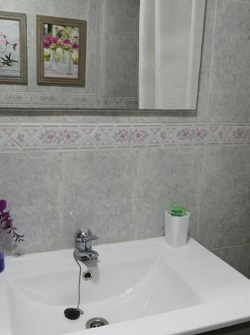 Bany de Pis per a compartir en Roquetas de Mar amb Jardí privat, Terrassa i Piscina
