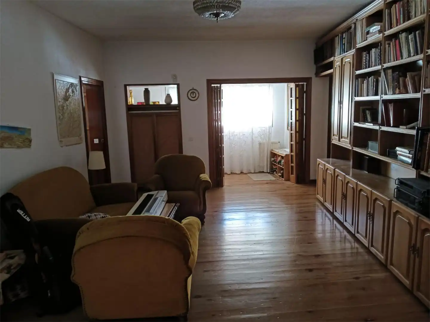 Houses for sale in Calle Enlace, 12, Pueblo Living room of Houses for sale in Pozuelo de Alarcón with Heating, Private garden and Terrace