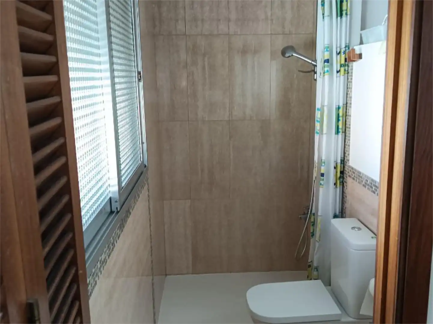 Houses for sale in Calle Enlace, 12, Pueblo Bathroom of Houses for sale in Pozuelo de Alarcón with Heating, Private garden and Terrace