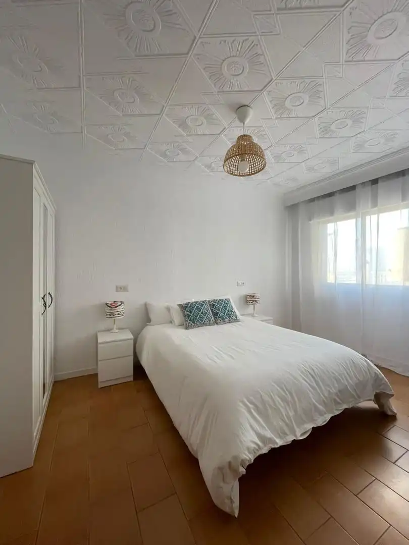 Casa adosada en venta en Calle Langostino, 16, Punta Umbría Habitación de Casa adosada en venta en Punta Umbría con Terraza y Balcón