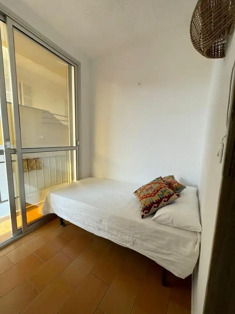 Casa adosada en venta en Calle Langostino, 16, Punta Umbría Habitación de Casa adosada en venta en Punta Umbría con Terraza y Balcón