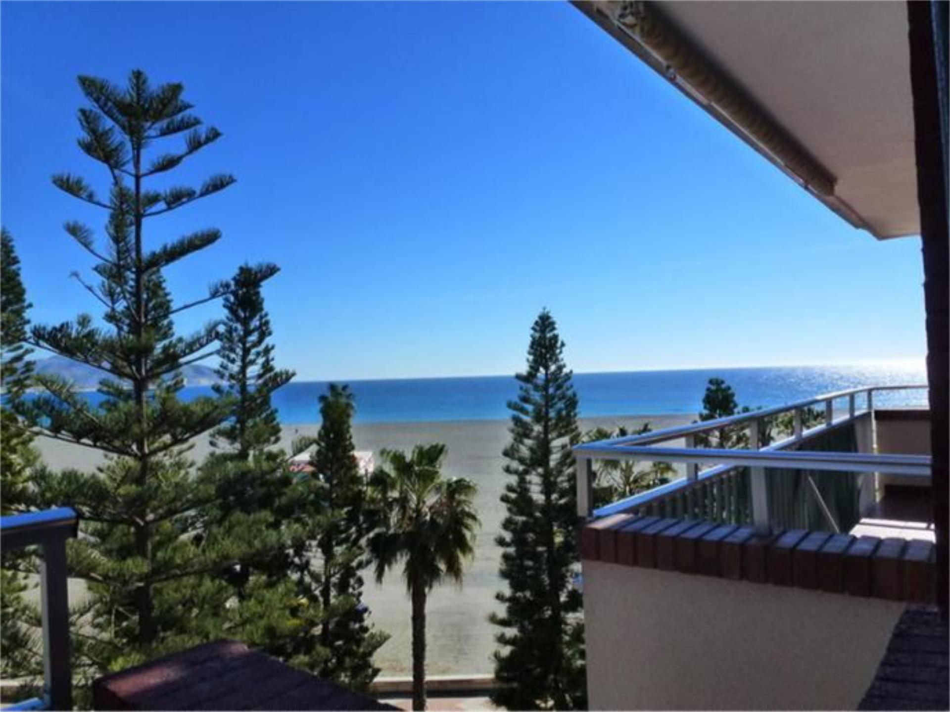 Bedroom of Flat to rent in Motril  with Air Conditioner, Terrace and Swimming Pool