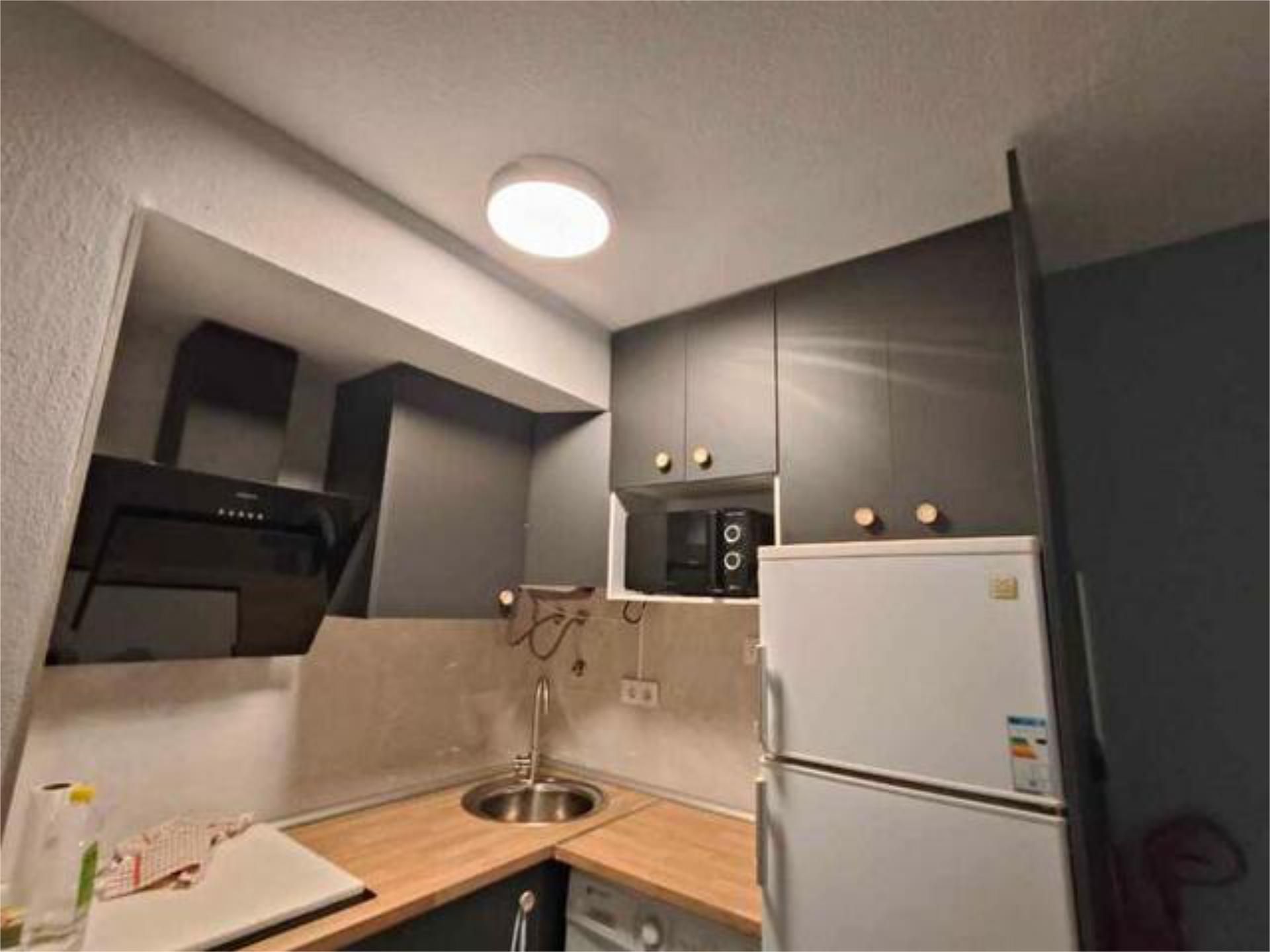Apartamento en venta en Los Narejos - Punta Calera Cocina de Apartamento en venta en Los Alcázares con Piscina