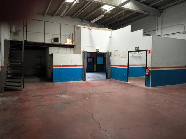 Local comercial en Alquiler en Calle Río Jiloca, 5 en Cadrete