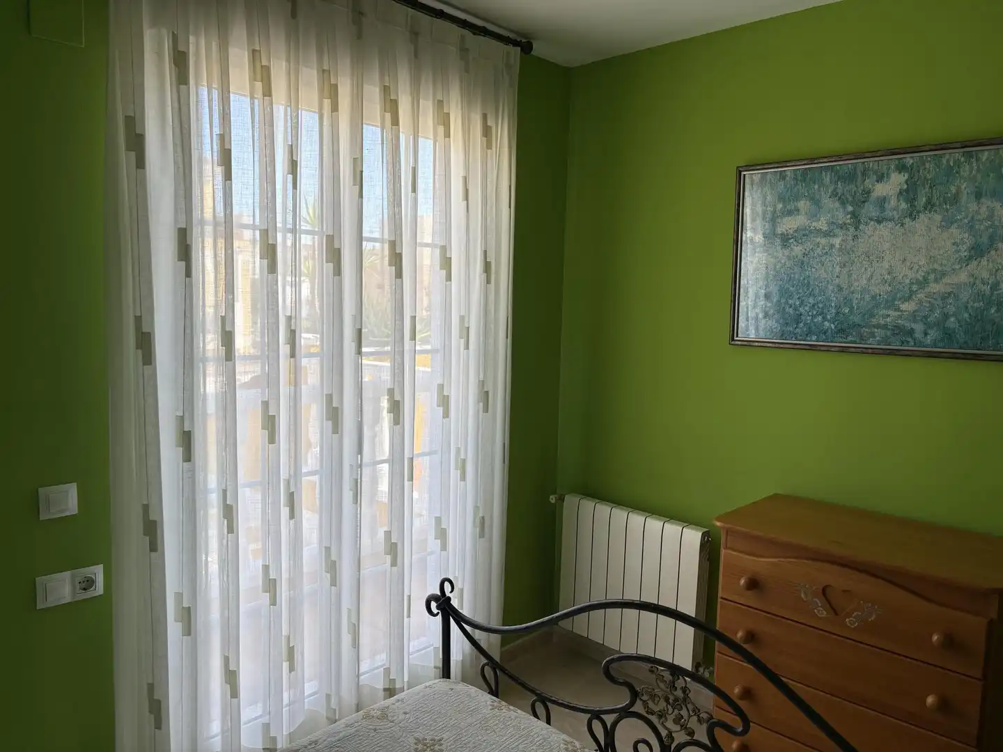 Casa adosada en venta en Carrer Albalat de la Ribera, 28, Bulevar del Xúquer Habitación de Casa adosada en venta en Cullera con Terraza, Piscina y Balcón