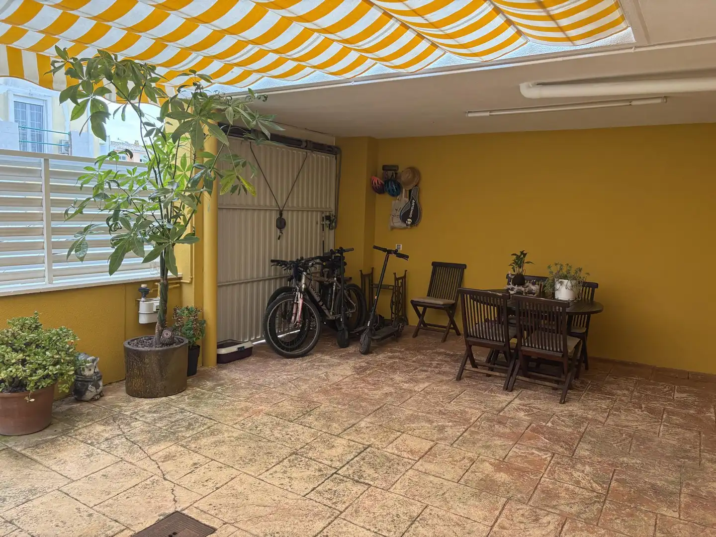 Casa adosada en venta en Carrer Albalat de la Ribera, 28, Bulevar del Xúquer Terraza de Casa adosada en venta en Cullera con Terraza, Piscina y Balcón
