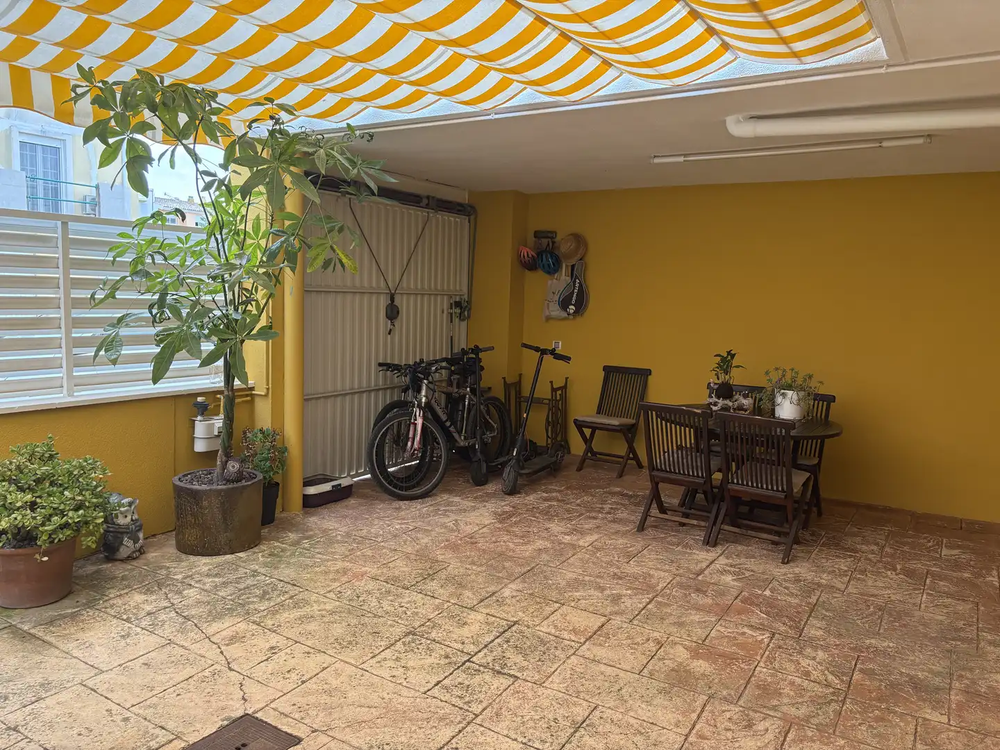 Casa adosada en venta en Carrer Albalat de la Ribera, 28, Cullera Terraza de Casa adosada en venta en Cullera con Terraza, Piscina y Balcón
