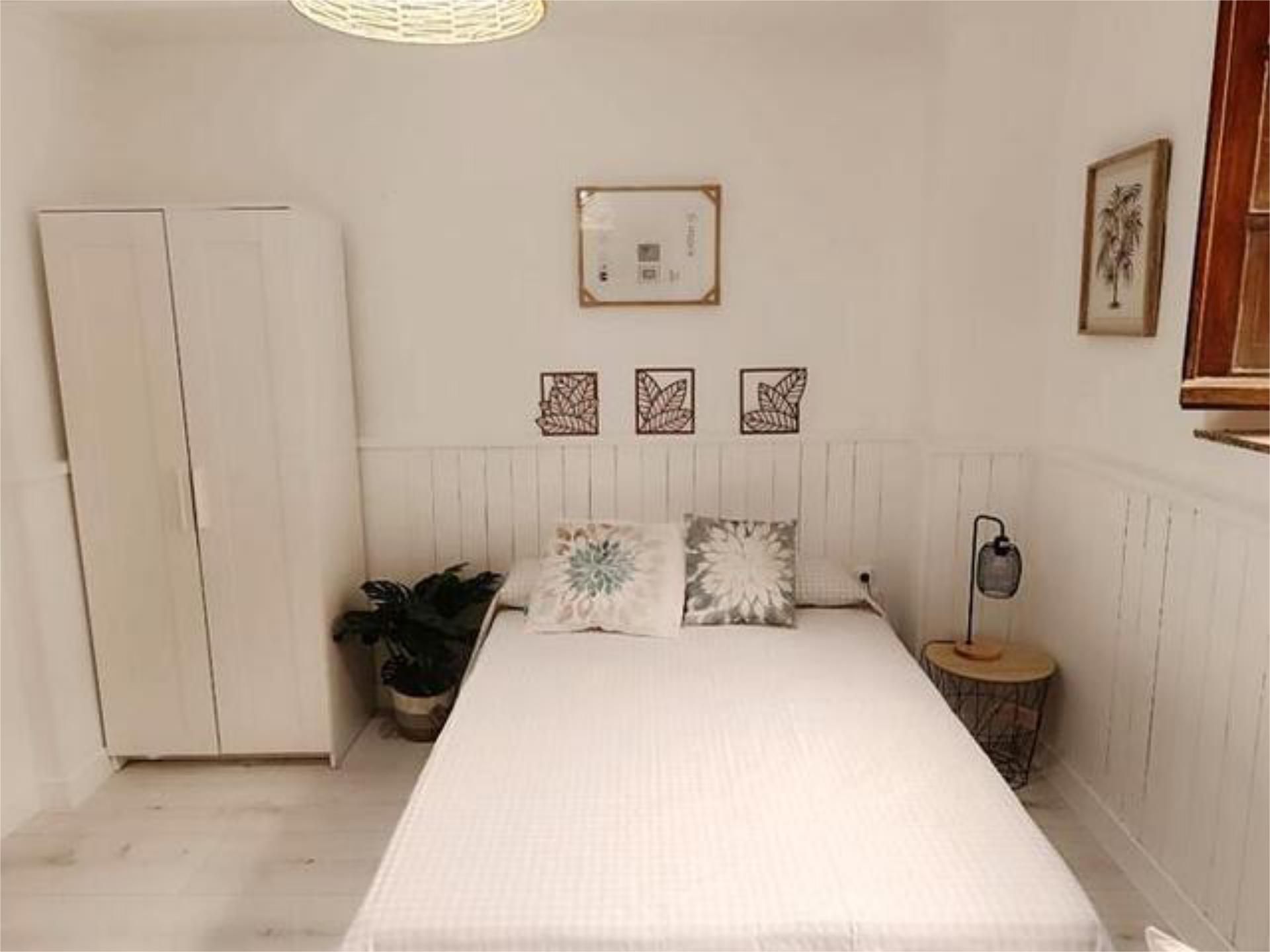 Habitación de Apartamento de alquiler en Salamanca Capital con Terraza y Amueblado