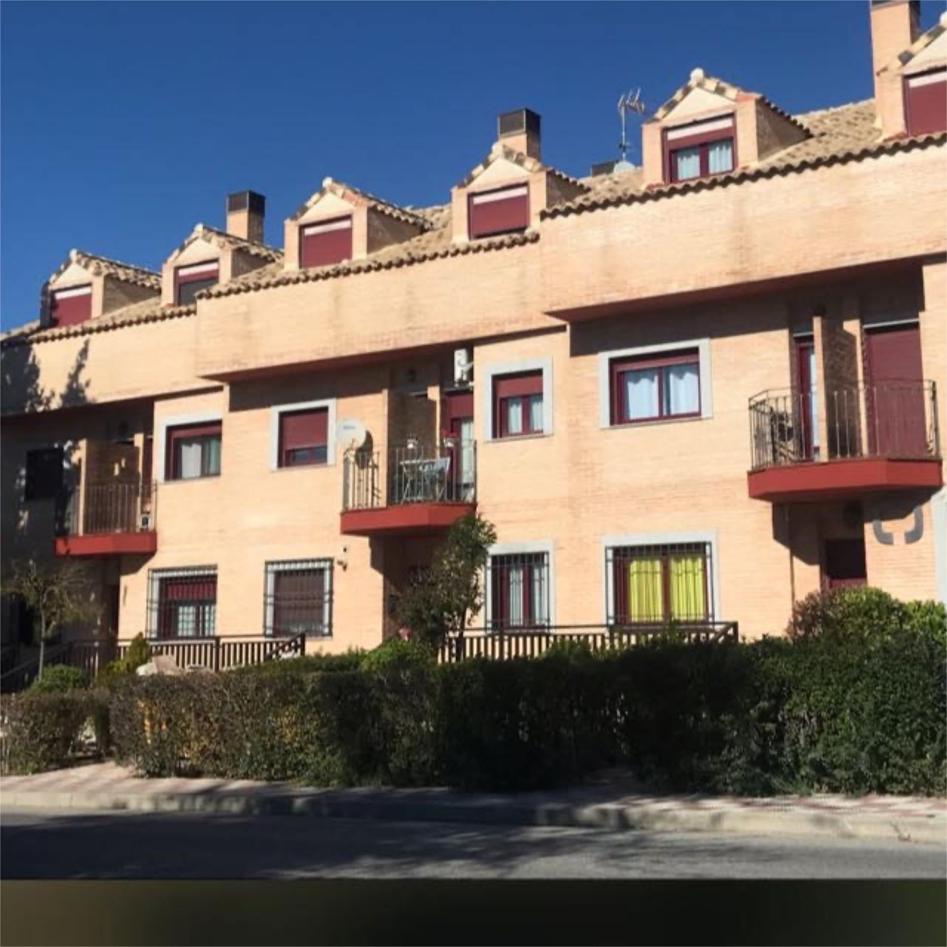 Exterior view of Duplex to share in Olías del Rey  with Heating, Storage room and Furnished