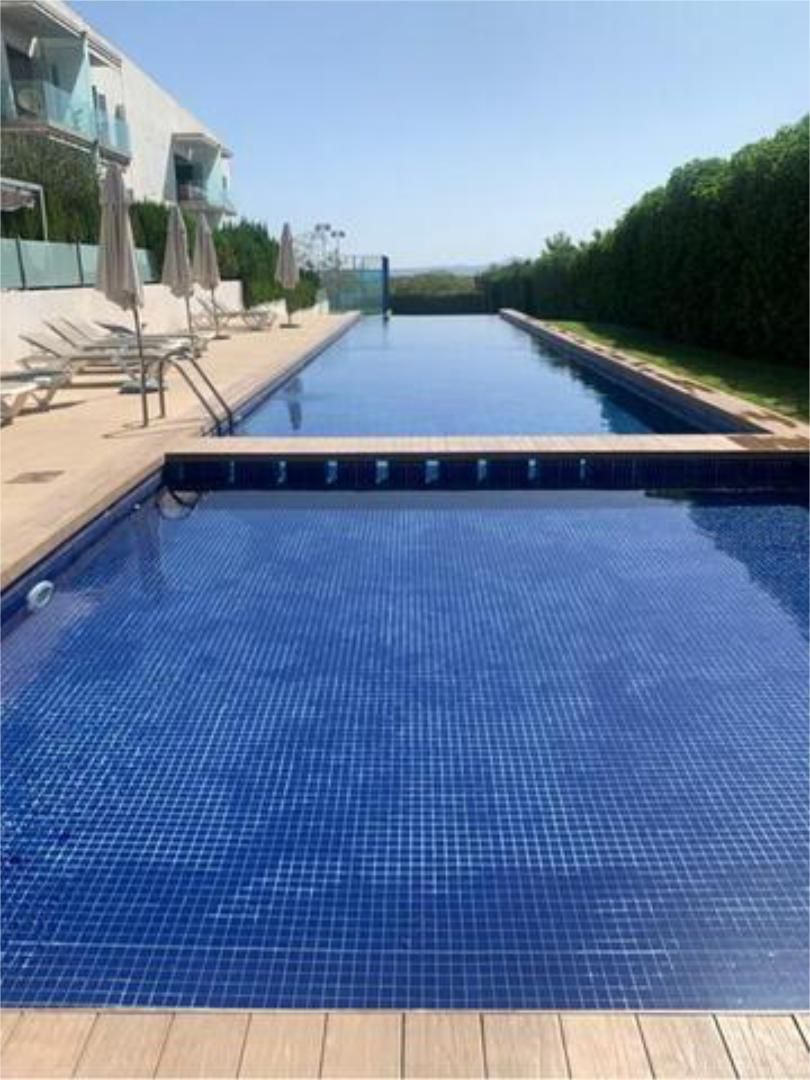 Piscina de Piso en venta en  Palma de Mallorca con Calefacción, Jardín privado y Terraza