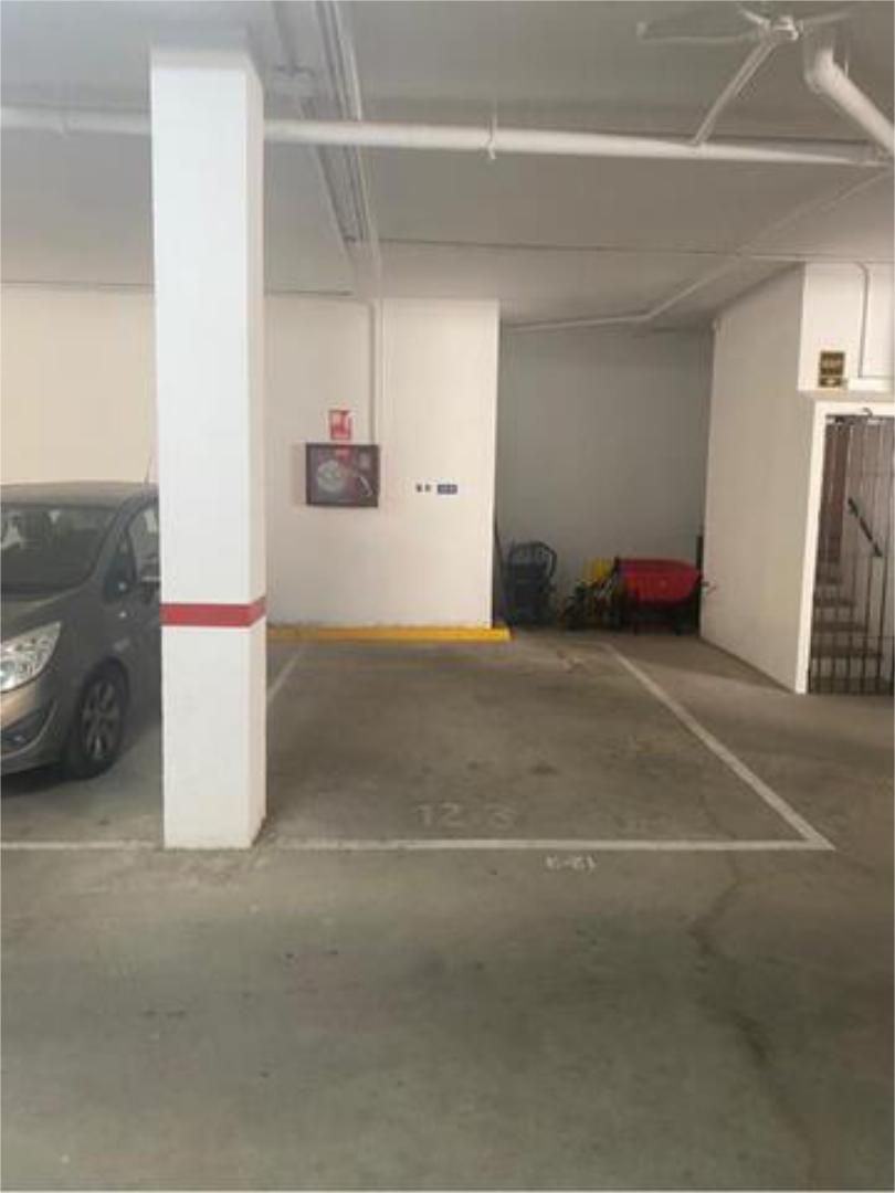 Parking of Garage to rent in Estepona