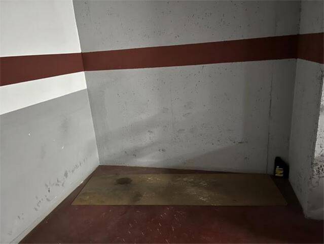 Garaje en Alquiler en Barrio de Benicalap