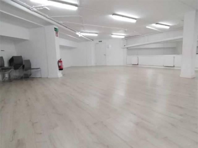 Local comercial en Alquiler en Calle Polideportivo, 3 en Ayegui / Aiegi