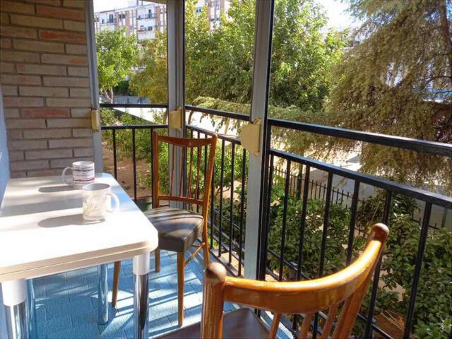 Terrassa de Pis de lloguer en  Sevilla Capital amb Terrassa i Moblat