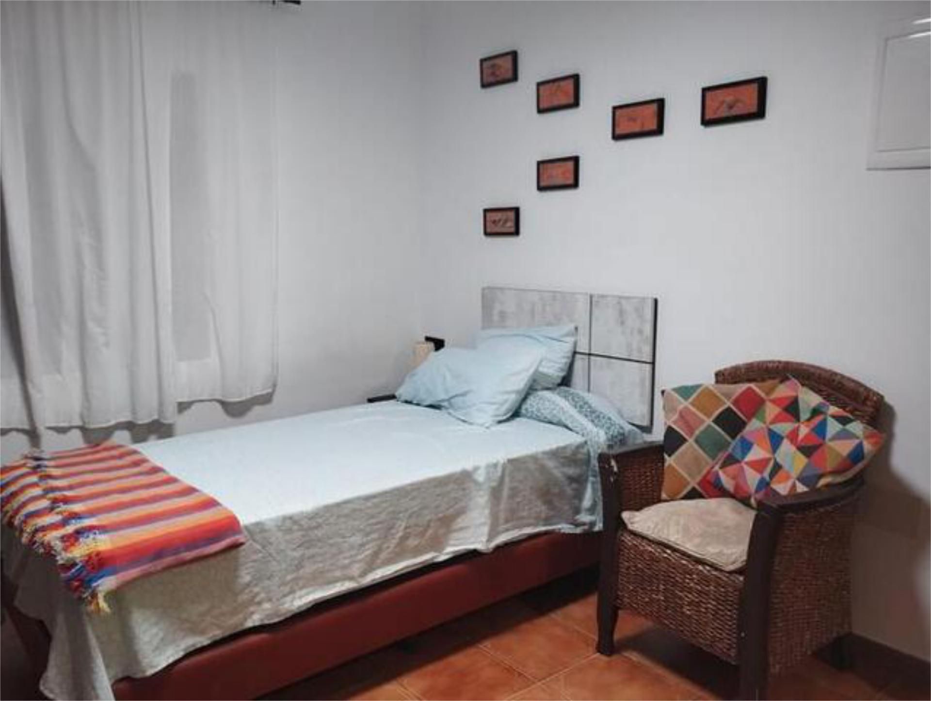 Study to rent in Cerrado de Calderón - Hacienda Paredes