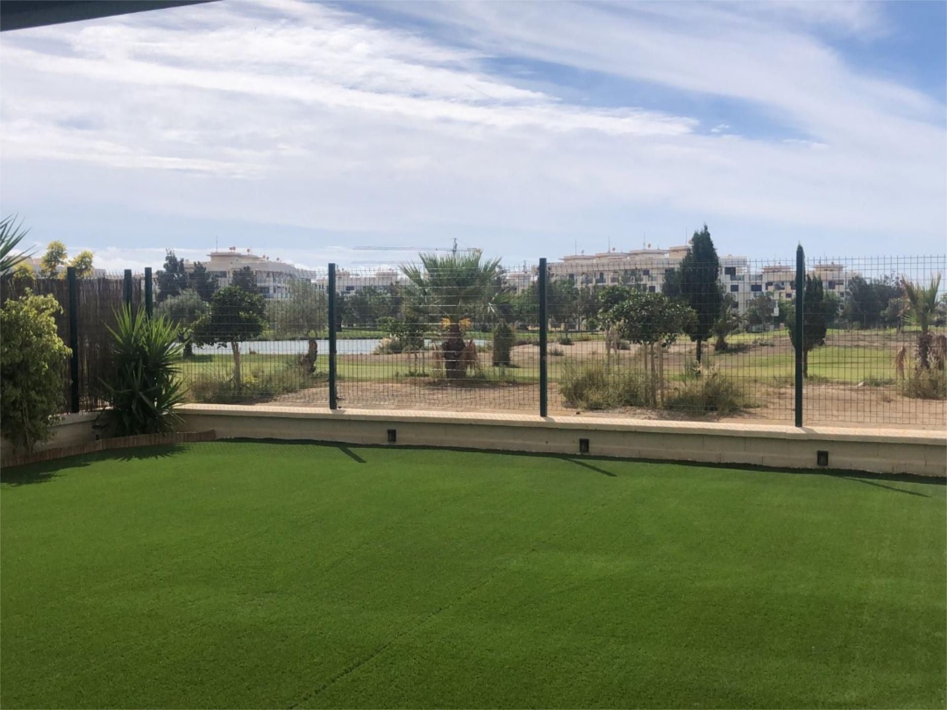 Planta baja de alquiler en  Almería Capital con Aire acondicionado, Calefacción y Jardín privado