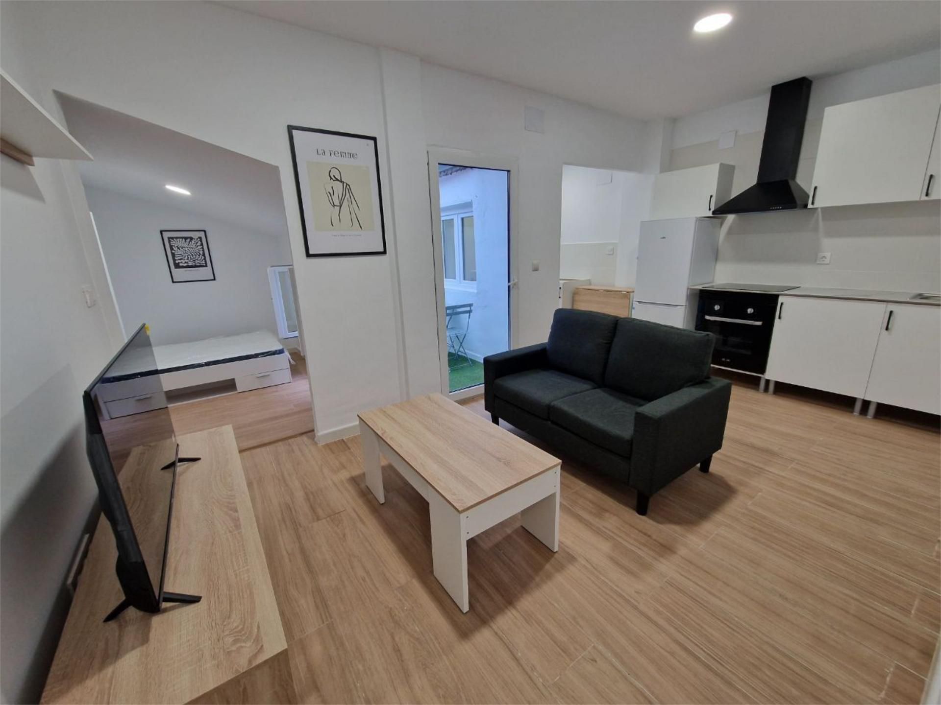 Sala d'estar de Estudi de lloguer en Xàtiva amb Aire condicionat, Parquet i Traster