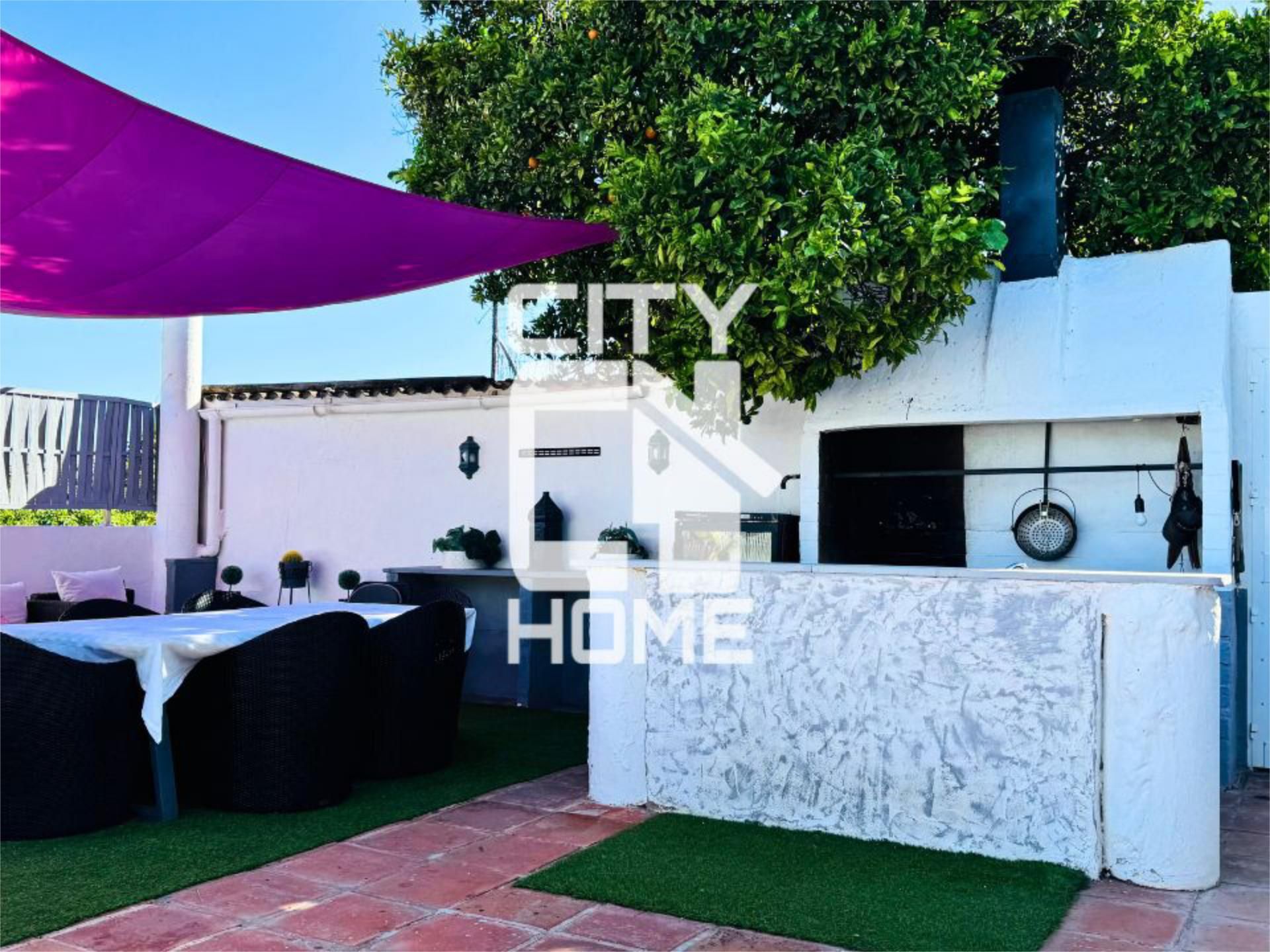 Terrace of House or chalet for sale in Marbella  with Air Conditioner and Terrace