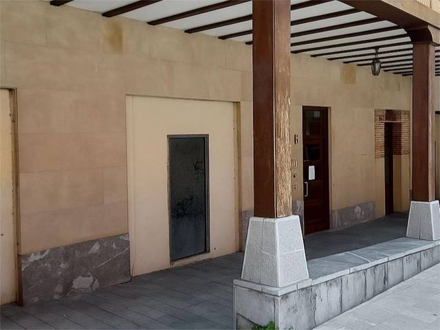 Local comercial en Alquiler en Zapatari Kalea, 6 en Salvatierra / Agurain