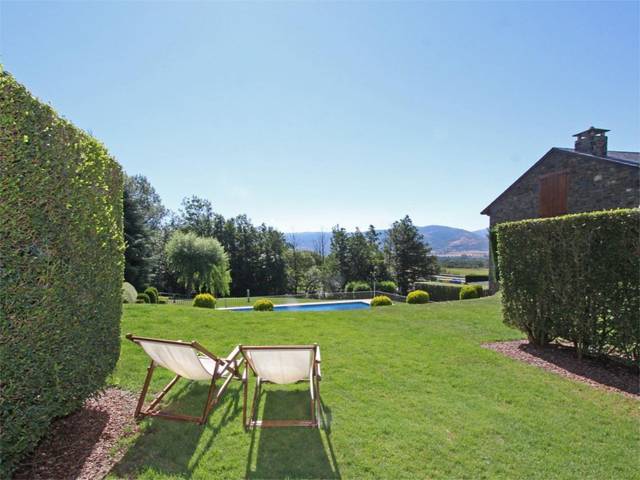 Casa adosada en Venta en Carrer Passeig Cadi, 8 en Ger