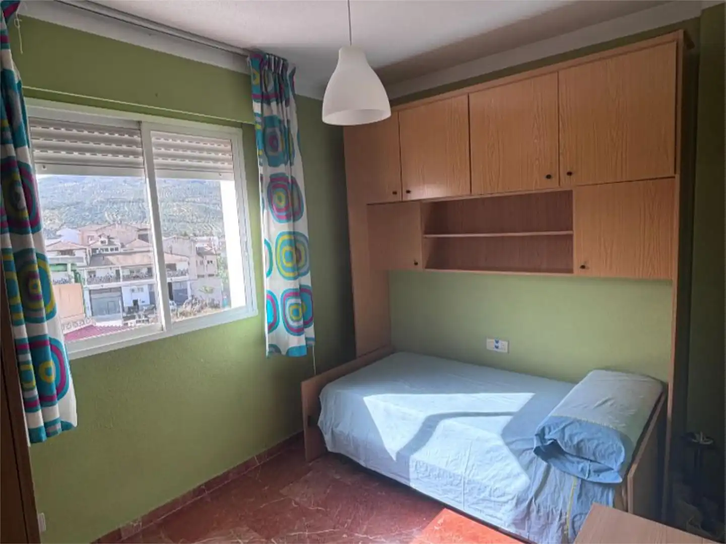 Casa adosada en venta en Calle Medidor Alonso Hernandez, 5, Los Villares Habitación de Casa adosada en venta en Los Villares con Terraza, Piscina y Balcón
