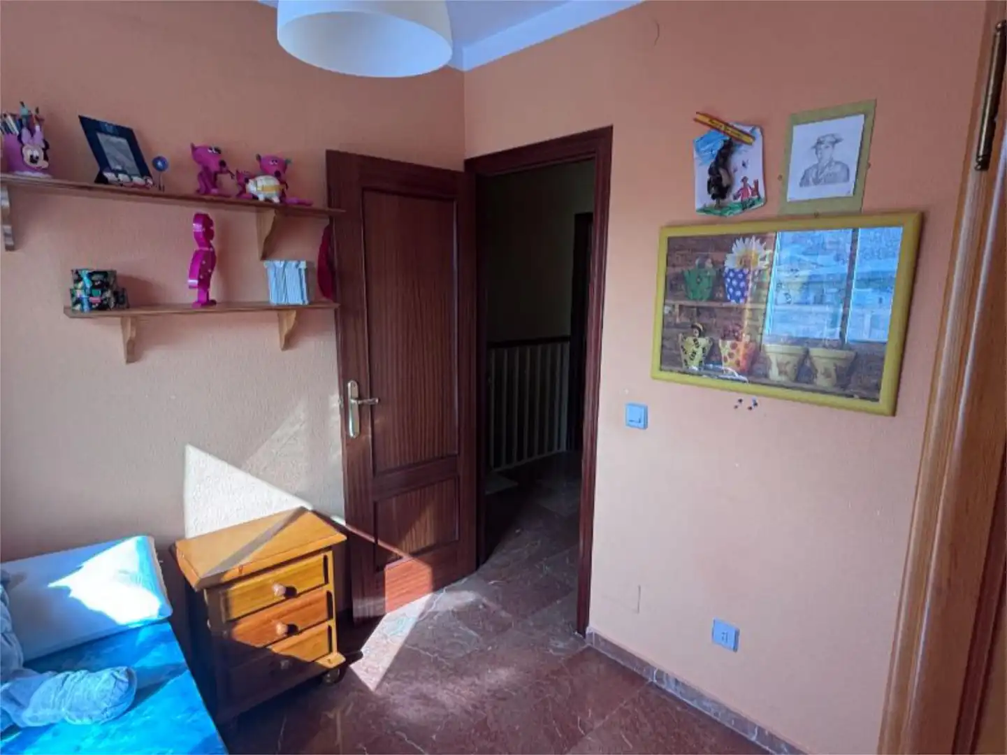 Casa adosada en venta en Calle Medidor Alonso Hernandez, 5, Los Villares Casa adosada en venta en Los Villares con Terraza, Piscina y Balcón