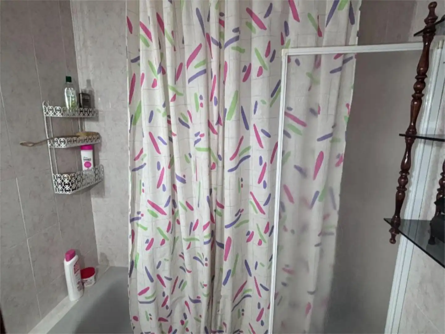 Casa adosada en venta en Calle Medidor Alonso Hernandez, 5, Los Villares Baño de Casa adosada en venta en Los Villares con Terraza, Piscina y Balcón