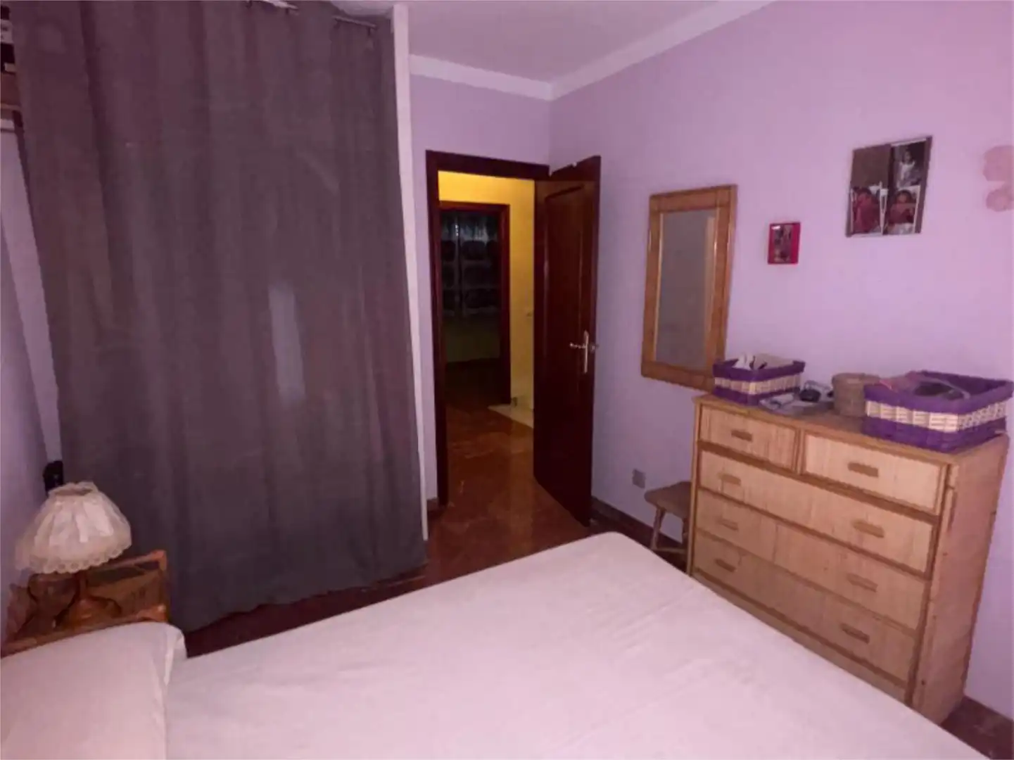 Casa adosada en venta en Calle Medidor Alonso Hernandez, 5, Los Villares Habitación de Casa adosada en venta en Los Villares con Terraza, Piscina y Balcón