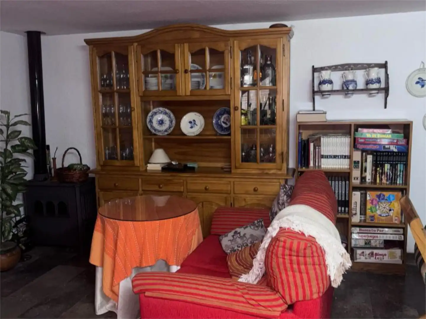Casa adosada en venta en Calle Medidor Alonso Hernandez, 5, Los Villares Sala de estar de Casa adosada en venta en Los Villares con Terraza, Piscina y Balcón