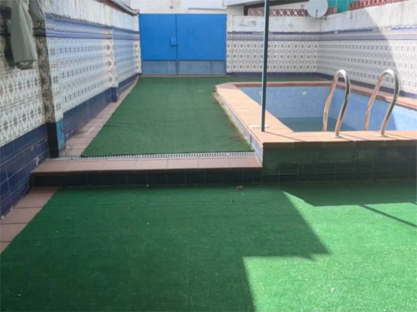 Casa adosada en venta en Calle Medidor Alonso Hernandez, 5, Los Villares Piscina de Casa adosada en venta en Los Villares con Terraza, Piscina y Balcón