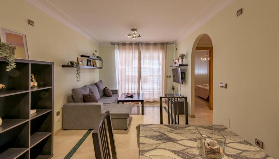 Photo 1 of Flat for sale in Calle Antonio Millón, 25, Chaparil - Torrecilla - Punta Lara, Málaga
