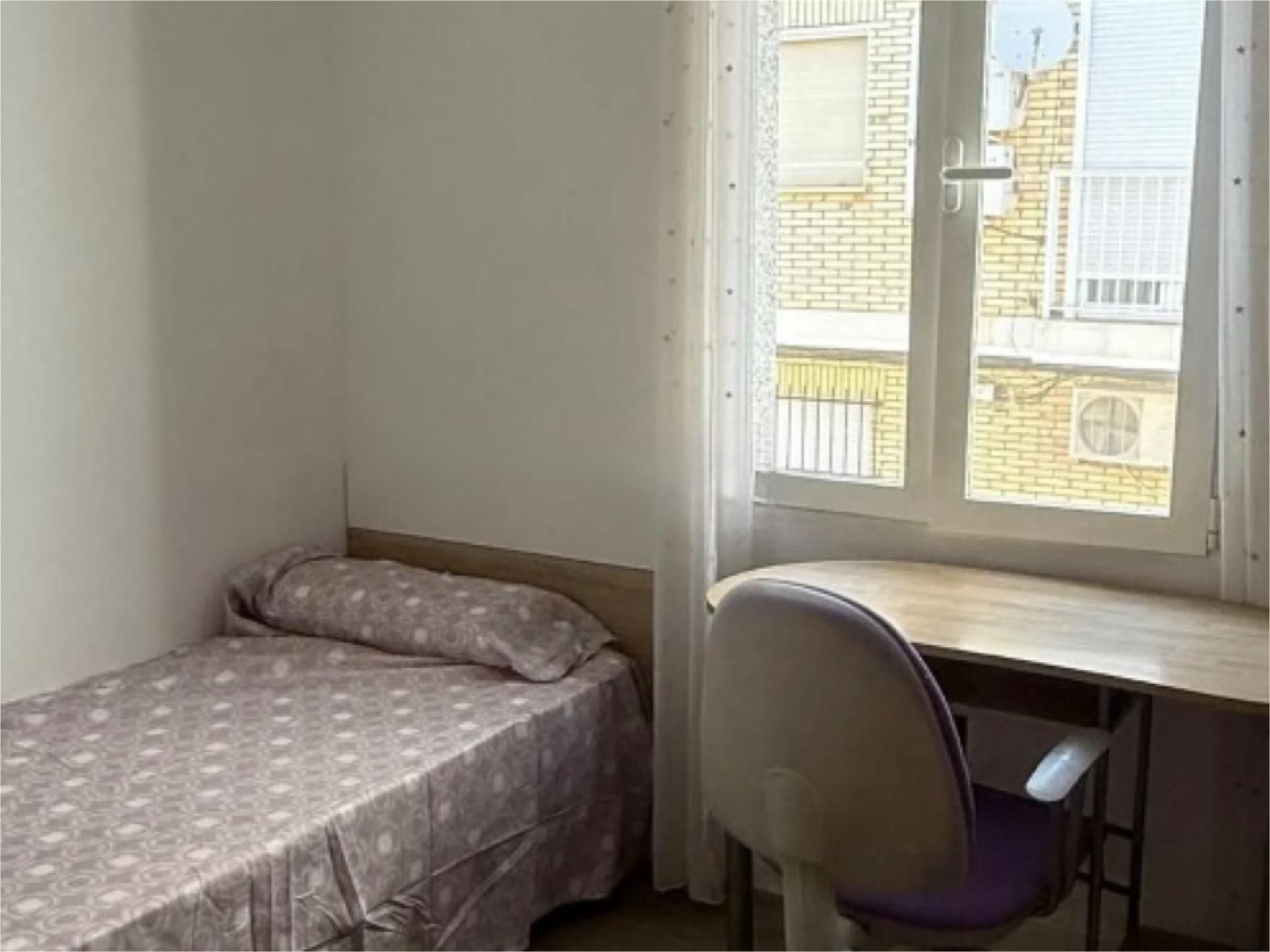 Flat to share in Calle Proyecto, 7, Barrio de Peral - San Félix Flat to share in Calle Proyecto, 7, Barrio de Peral - San Félix