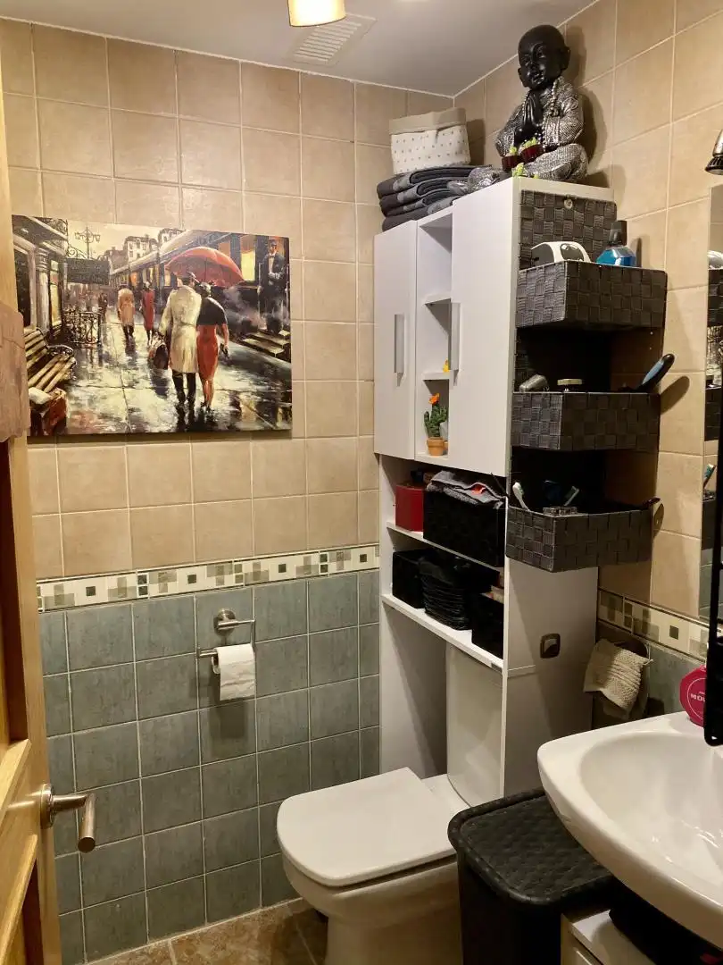 Badezimmer von Wohnung zum Verkauf in Alcolea mit Heizung, Privatgarten und Terrasse