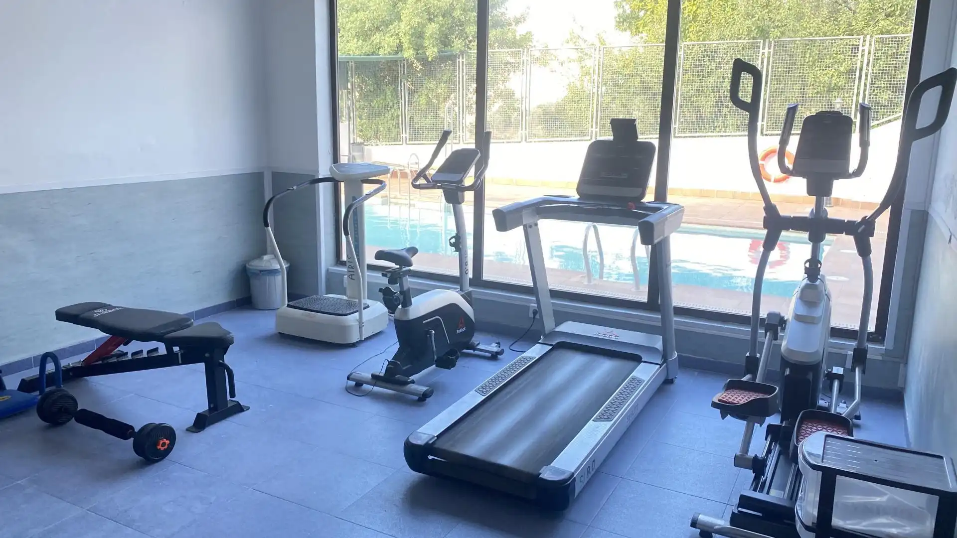 Schwimmbecken von Wohnung zum Verkauf in Alcolea mit Heizung, Privatgarten und Terrasse