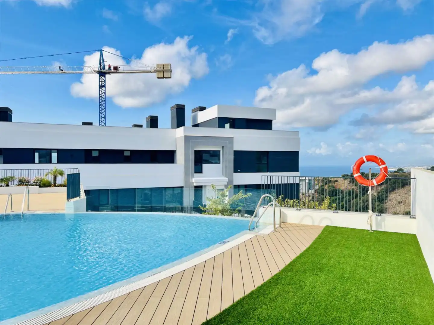 Flat for sale in Carretera, 23, Alto de los Monteros Swimming pool of Flat for sale in Marbella with Air Conditioner, Terrace and Swimming Pool